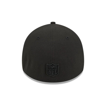 Pictured is this NFL Suede Las Vegas Raiders 39THIRTY A-Frame Stretch Fit cap in Black. 7