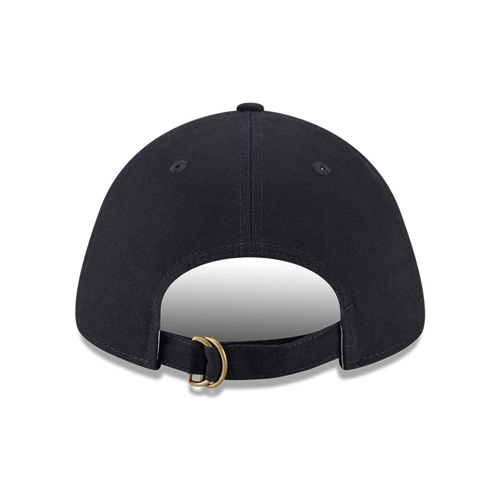 Pictured is this MLB Herringbone New York Yankees 9TWENTY cap in navy. 4