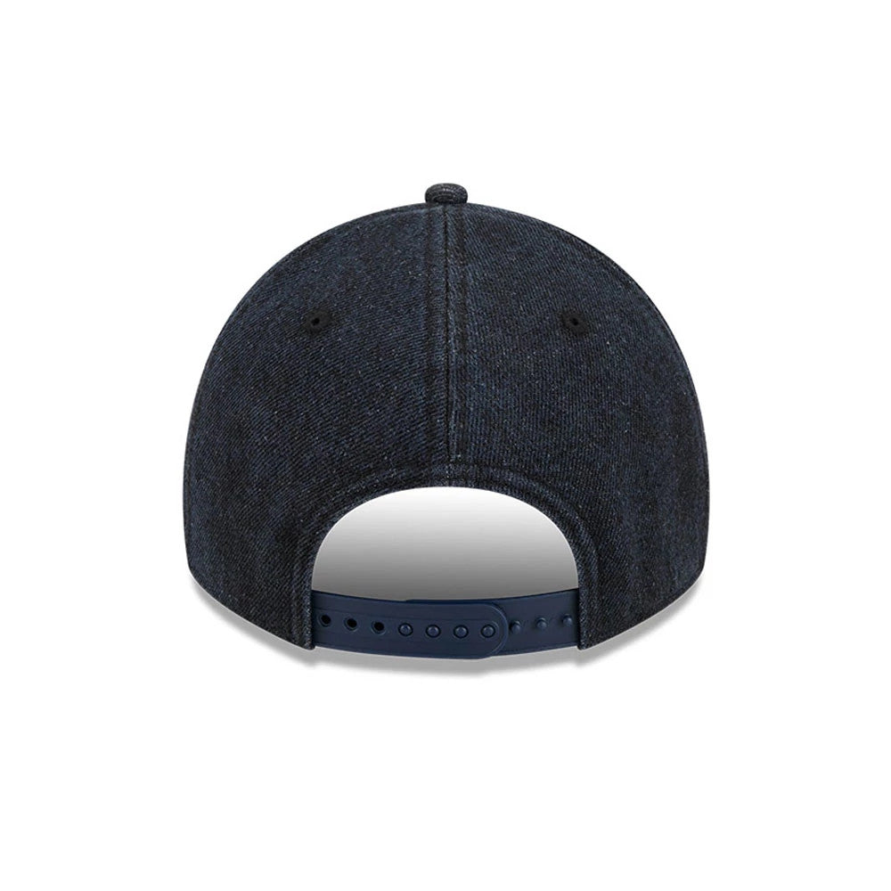 Pictured is this MLB Overwash New York Yankees 9TWENTY A-Frame cap in navy. 6