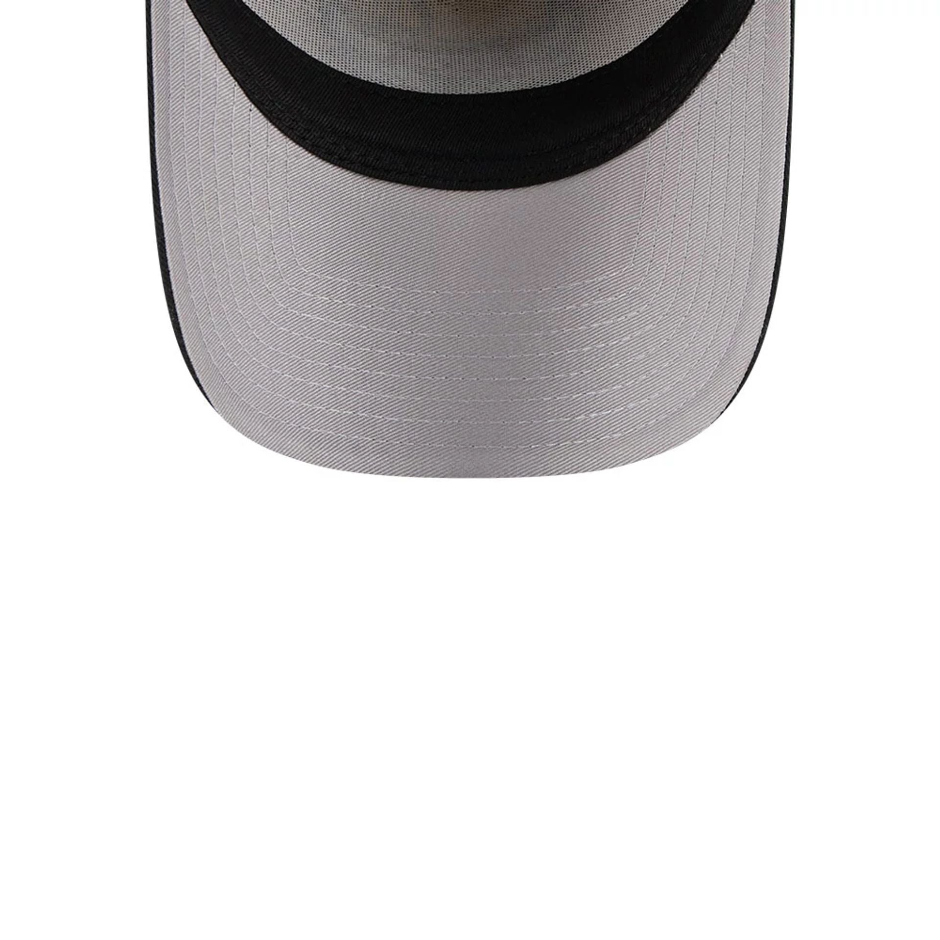 Pictured is this NBA Desert 2 Tone Chicago Bulls 9FORTY A-Frame cap in beige. 2