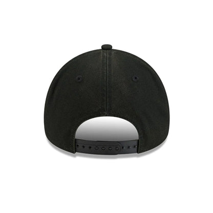 Pictured is this MLB Washed Canvas Boston Red Sox 9FORTY A-Frame cap in black. 4