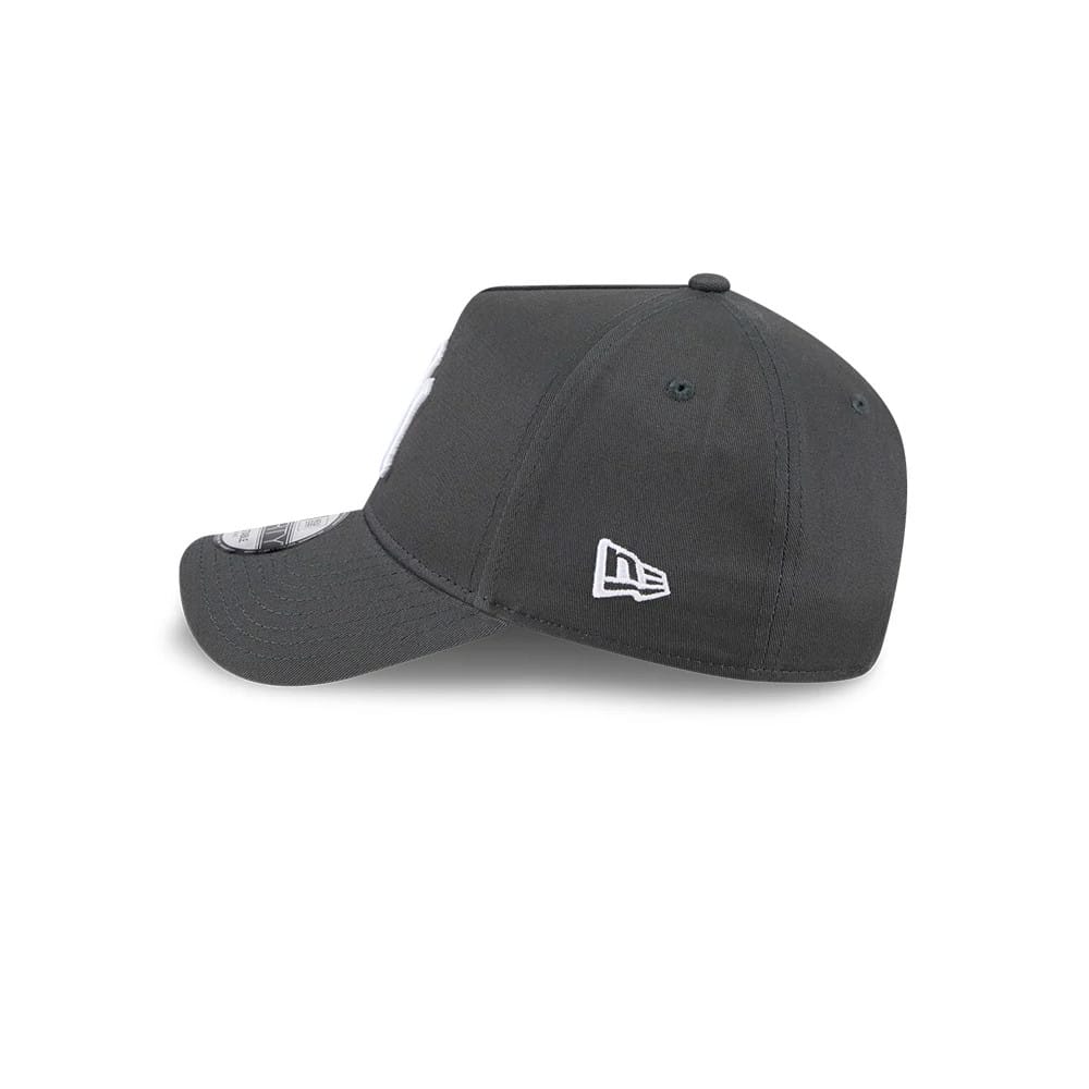 Pictured is this MLB Autumn Mix New York Yankees 9FORTY A-Frame cap in charcoal. 6