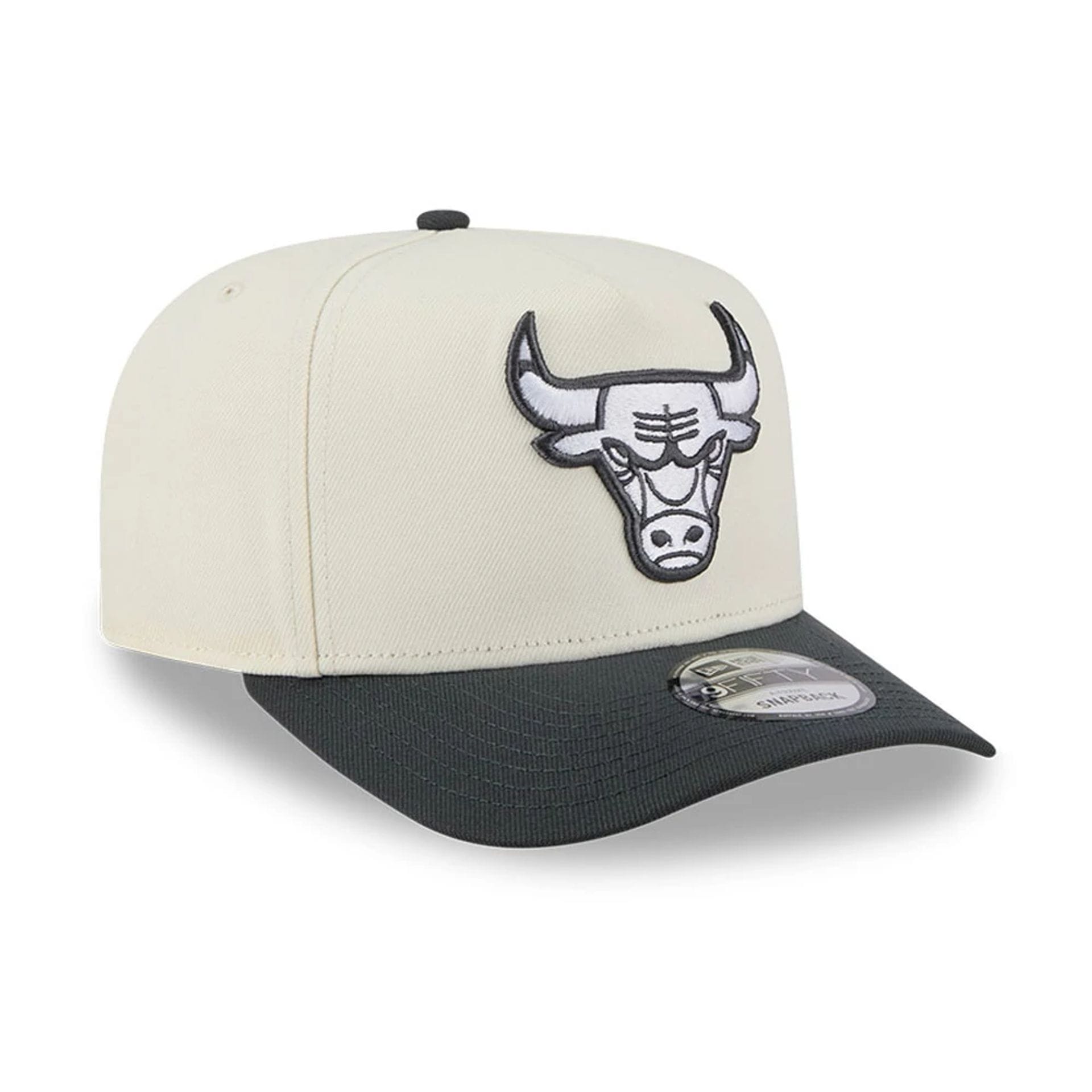Pictured is this NBA Chrome Chicago Bulls 9FIFTY A-Frame Snapback cap in cream. 4