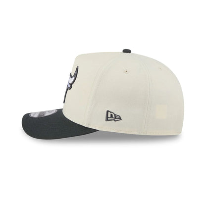Pictured is this NBA Chrome Chicago Bulls 9FIFTY A-Frame Snapback cap in cream. 5
