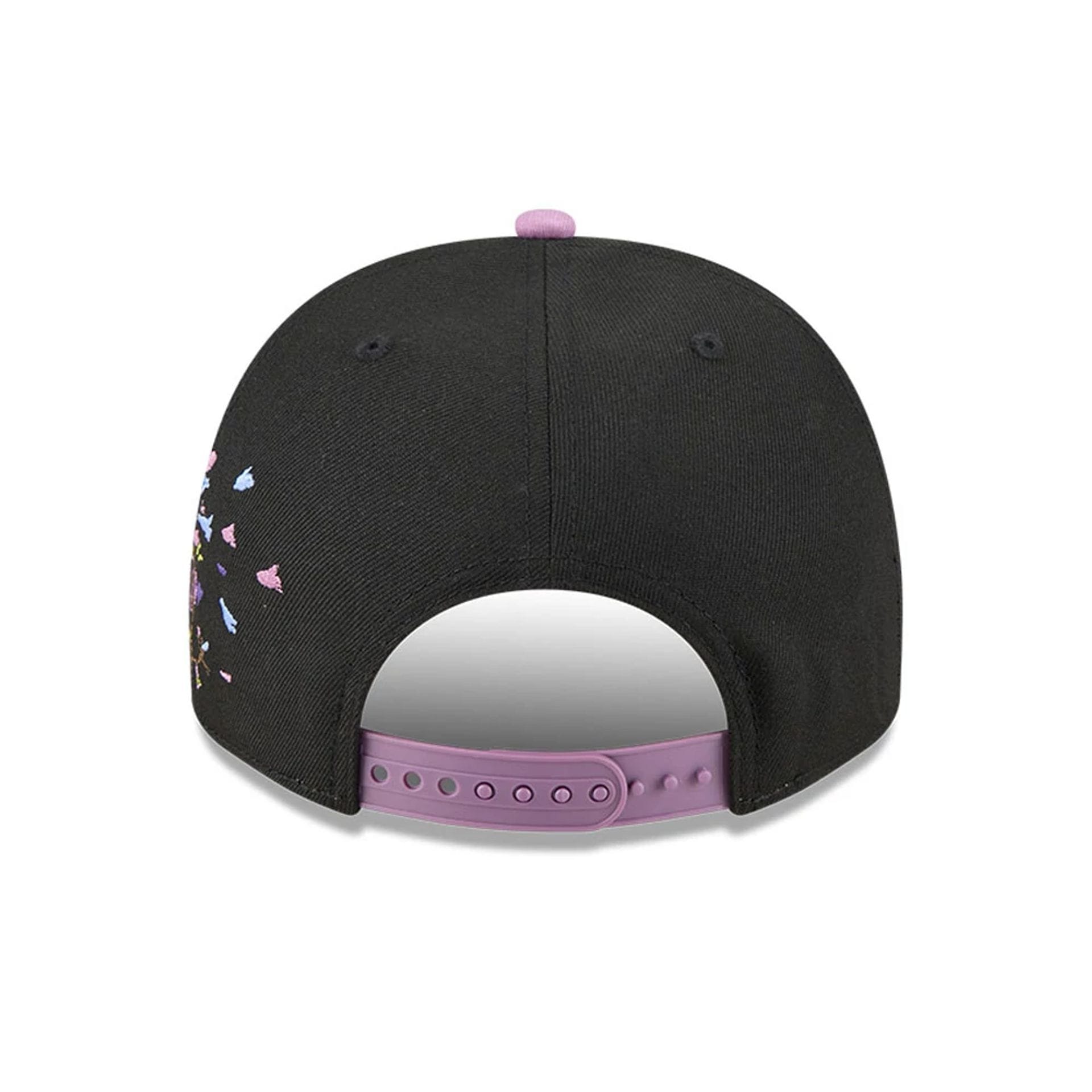 Pictured is this MLB Jacaranda LA Dodgers 9FORTY A-Frame cap in pastel purple. 7