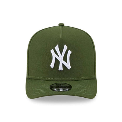 Pictured is this MLB Rifle Green New York Yankees 9FIFTY A-Frame Snapback cap in dark green. 3