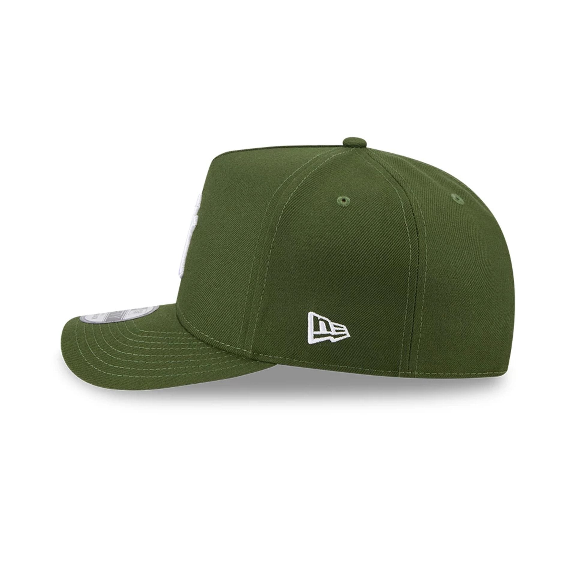 Pictured is this MLB Rifle Green New York Yankees 9FIFTY A-Frame Snapback cap in dark green. 5