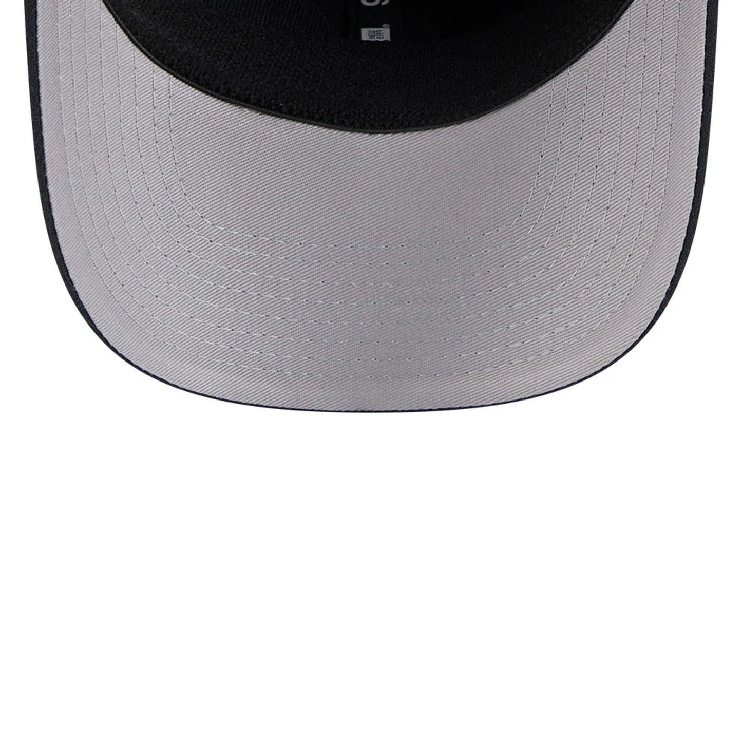Pictured is this MLB LA Dodgers 9SEVENTY Stretch Snap cap in navy. 2