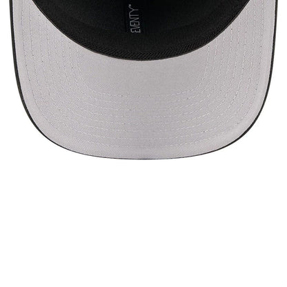 Pictured is this New Era Flawless 9SEVENTY Stretch Snap cap in black. 2