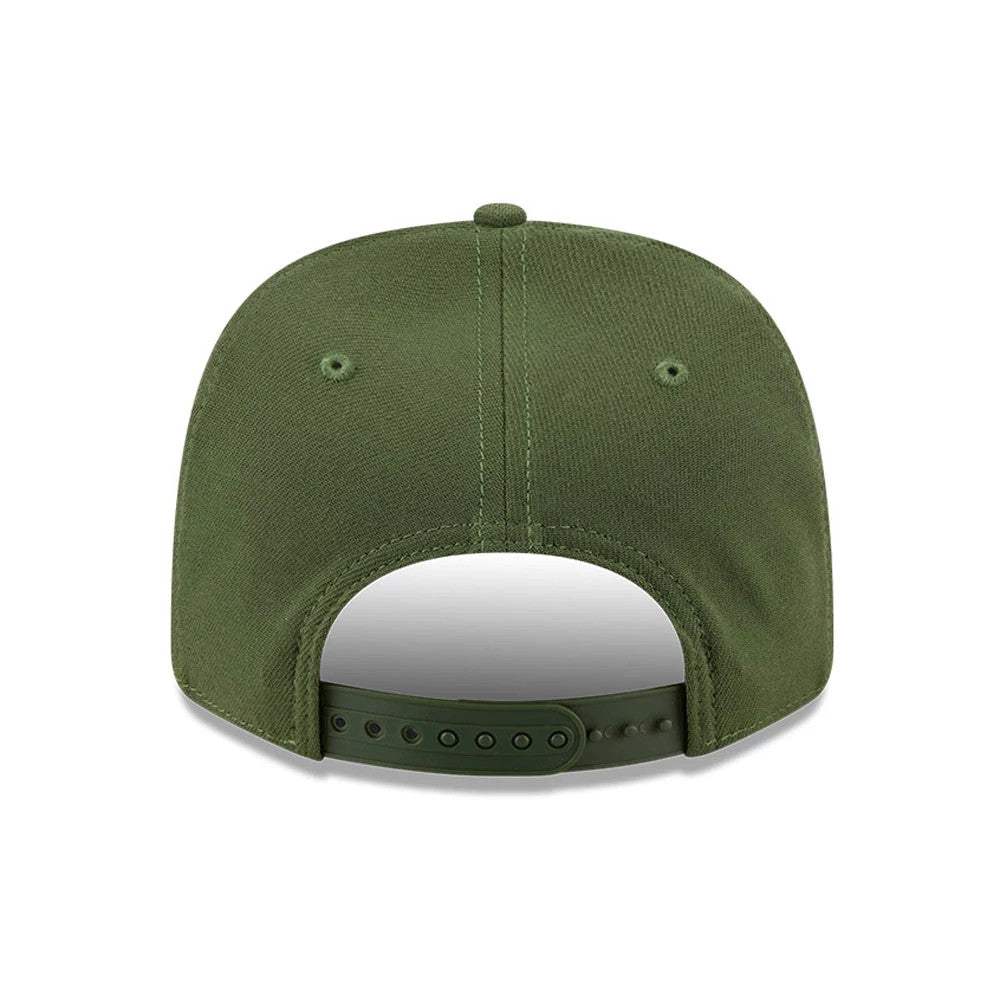Pictured is this New Era Flawless 9SEVENTY Stretch Snap cap in dark green. 6