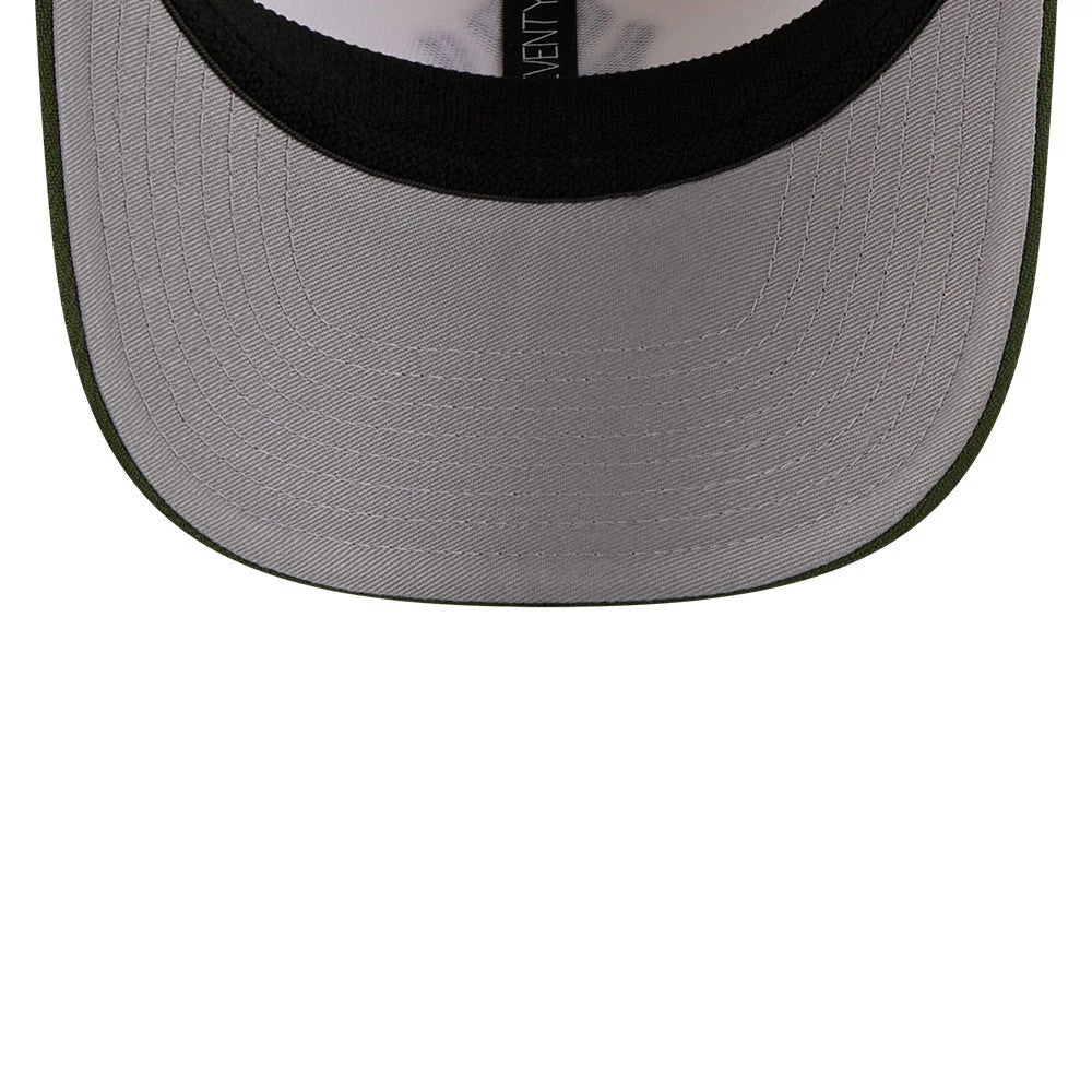 Pictured is this MLB Rifle Green New York Yankees 9SEVENTY Stretch Snap cap in white. 2