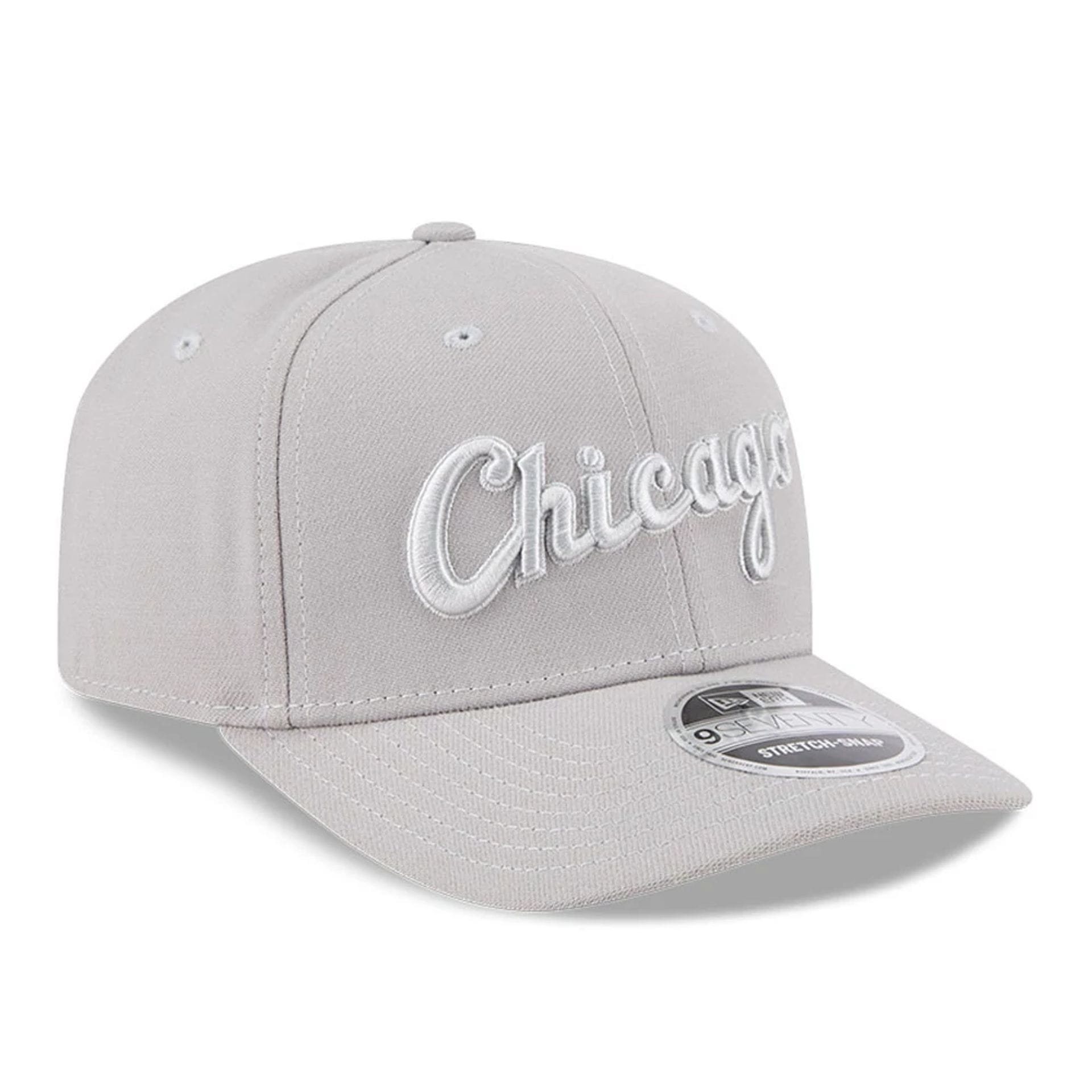 Pictured is this NBA Script Chicago Bulls 9SEVENTY Stretch Snap cap in grey. 3