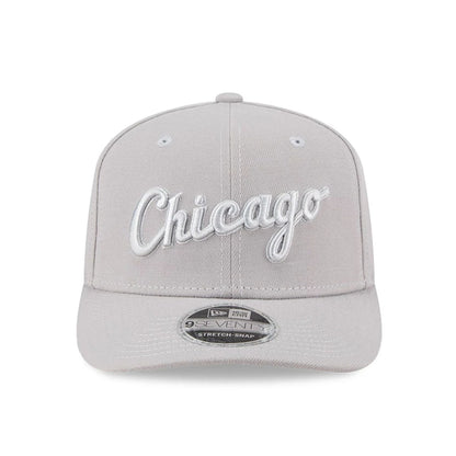 Pictured is this NBA Script Chicago Bulls 9SEVENTY Stretch Snap cap in grey. 2
