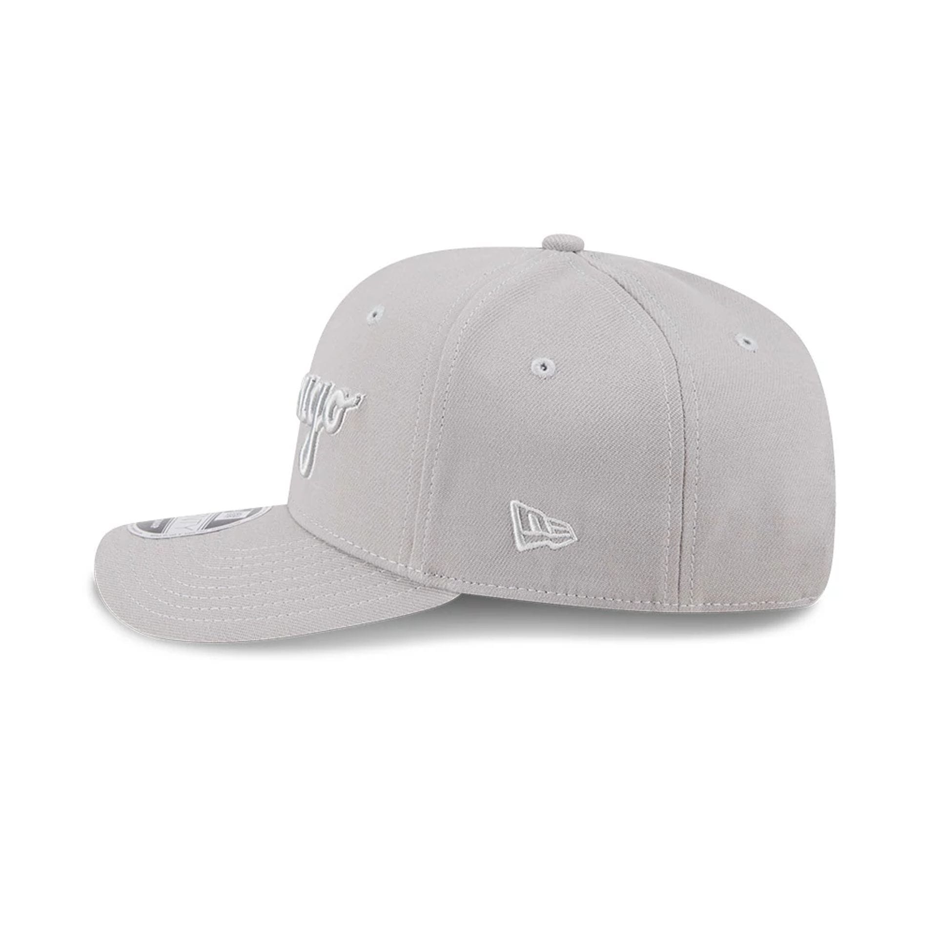 Pictured is this NBA Script Chicago Bulls 9SEVENTY Stretch Snap cap in grey. 5
