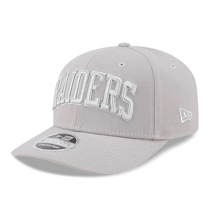 Pictured is this NFL Script Las Vegas Raiders 9SEVENTY Stretch Snap cap in grey. 1