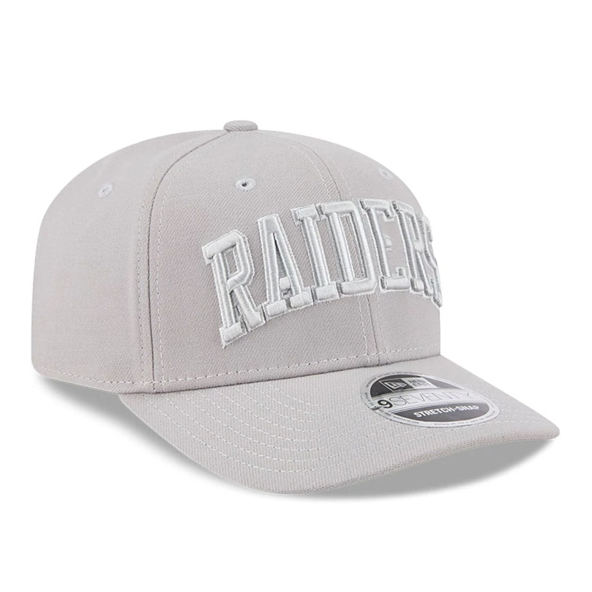 Pictured is this NFL Script Las Vegas Raiders 9SEVENTY Stretch Snap cap in grey. 3