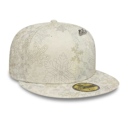Pictured is this New Era Winter Snowflakes 59FIFTY Fitted cap in light beige. 4