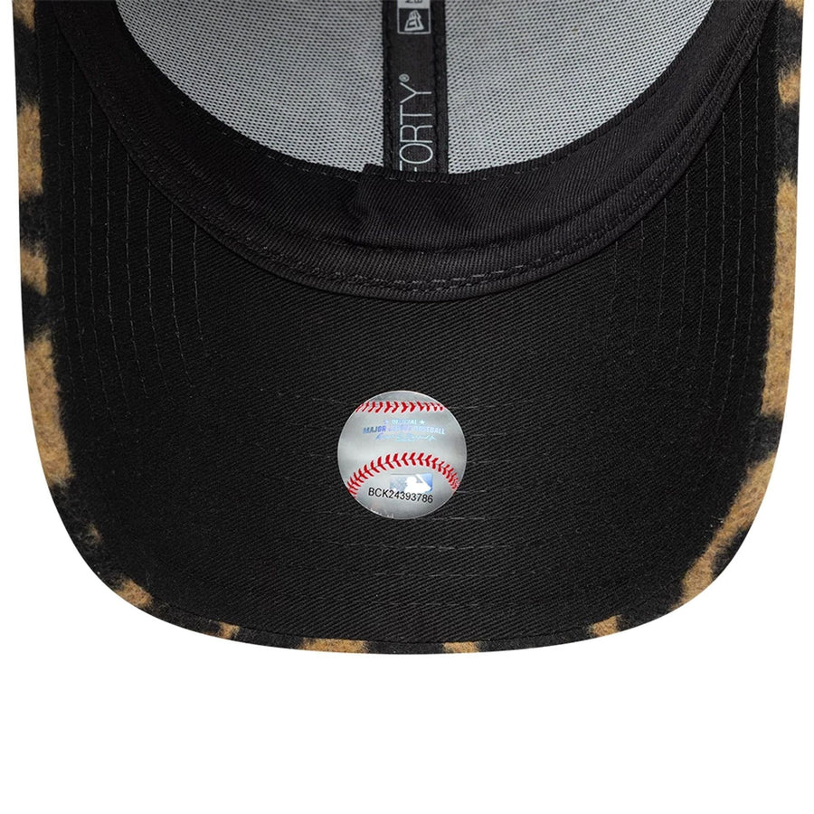 Pictured is this MLB Leopard New York Yankees 9FORTY cap in light beige. 2