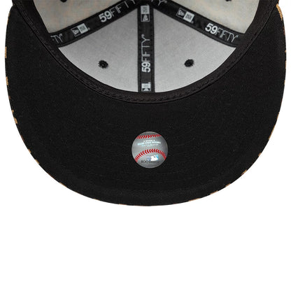 Pictured is this MLB Leopard New York Yankees 59FIFTY Fitted cap in black. 2