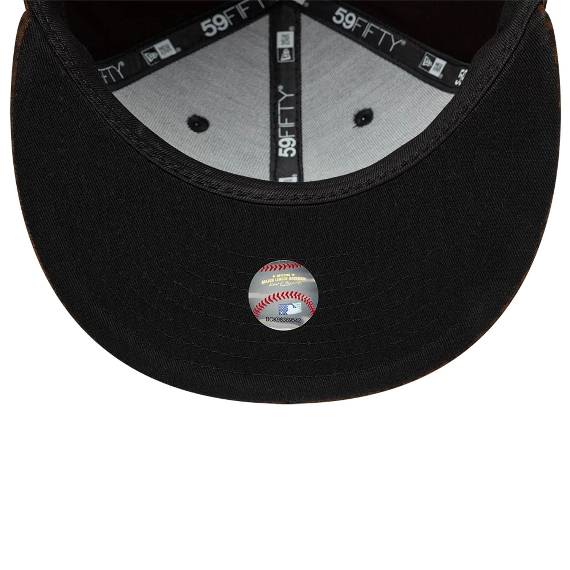 Pictured is this MLB Leopard Atlanta Braves 59FIFTY Fitted cap in black. 2