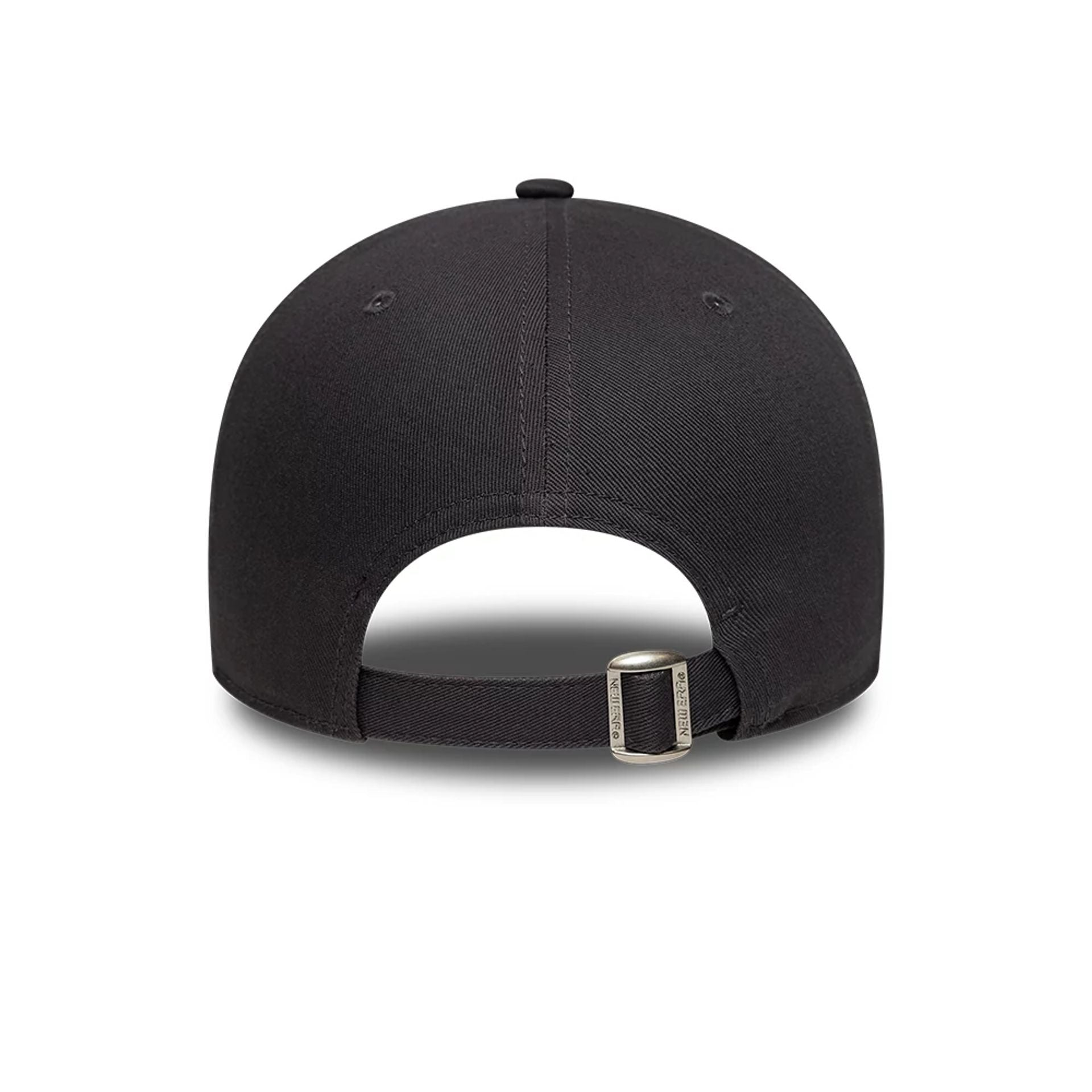Pictured is this Pop Paris Saint Germain 9FORTY cap in dark grey. 4
