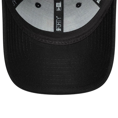 This is a FC Barcelona Youth Core Black 9FORTY Adjustable Cap 4