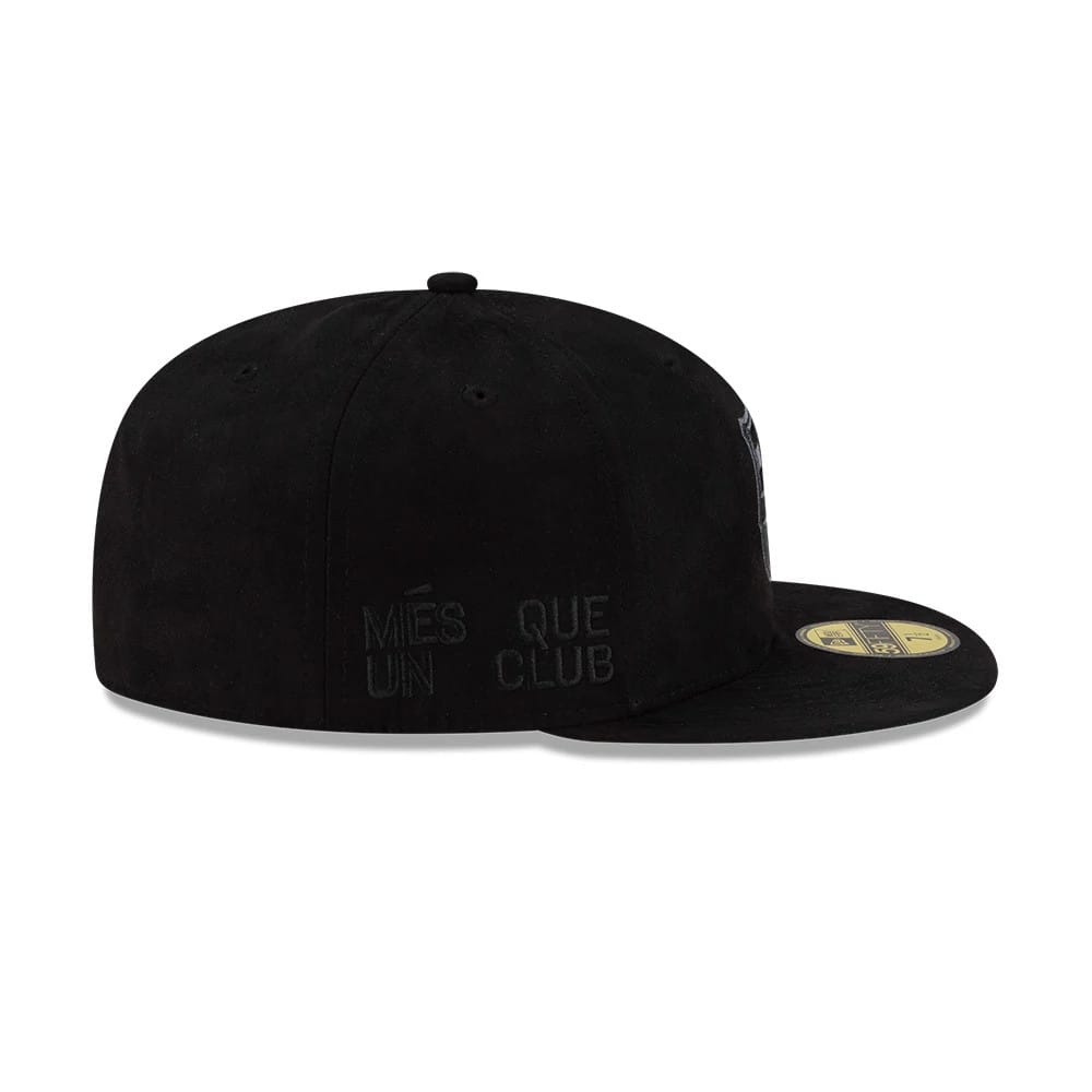 This is a FC Barcelona Mes Que Un Black 59FIFTY Fitted Cap 6