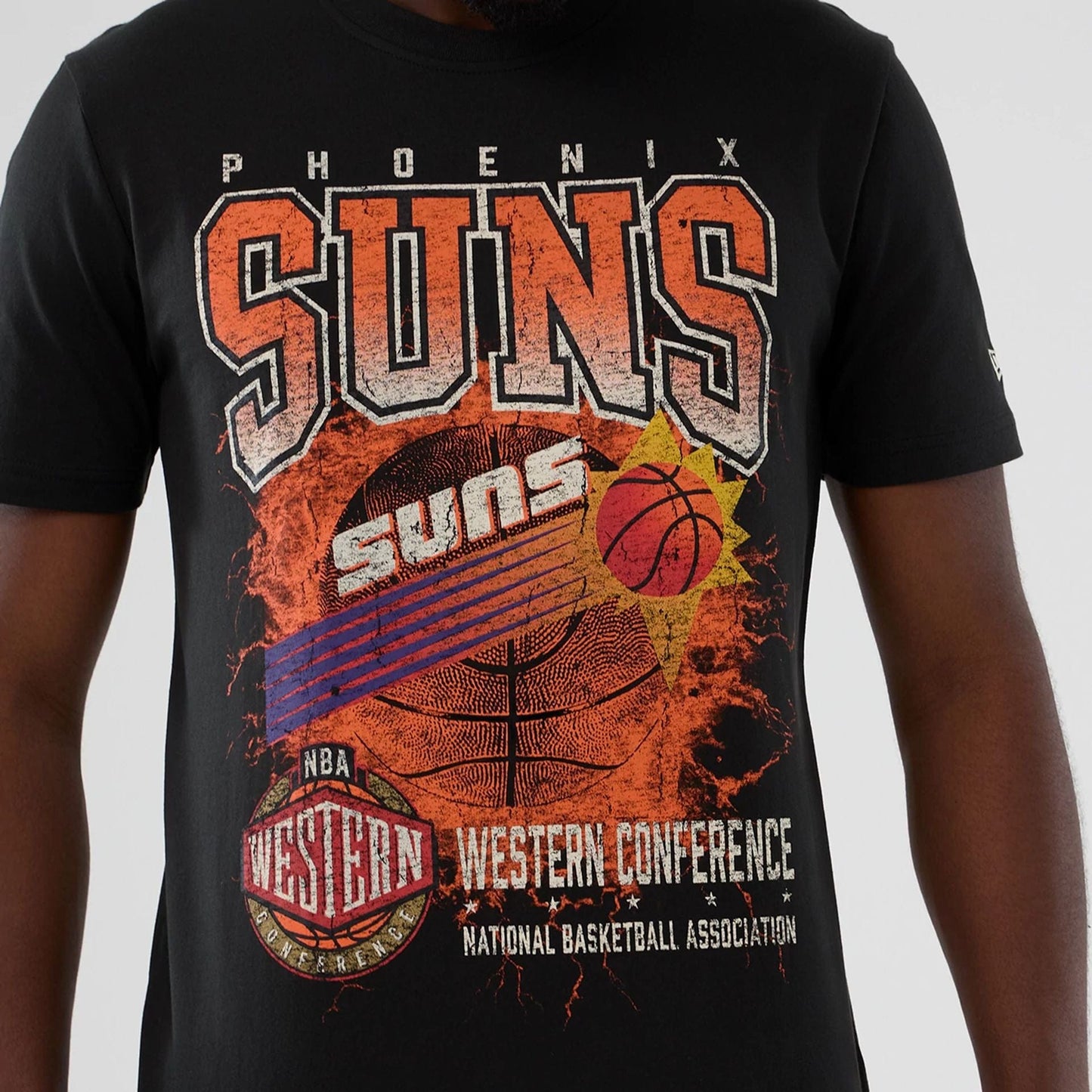 The model is wearing this NBA Hardwood Classic Phoenix Suns T-Shirt in black. 3