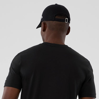 The model is wearing this NBA Hardwood Classic Chicago Bulls T-Shirt in black. 7