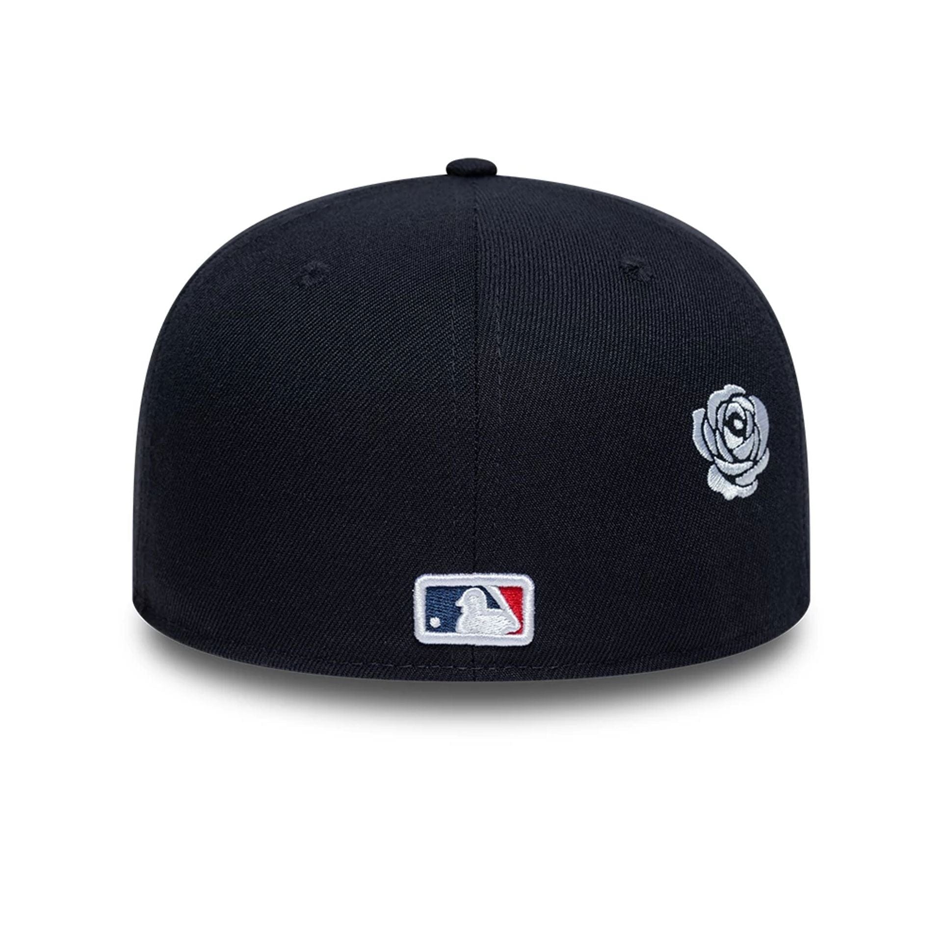 Pictured is this MLB Faux Pearl Icon New York Yankees 59FIFTY Fitted cap in navy. 4