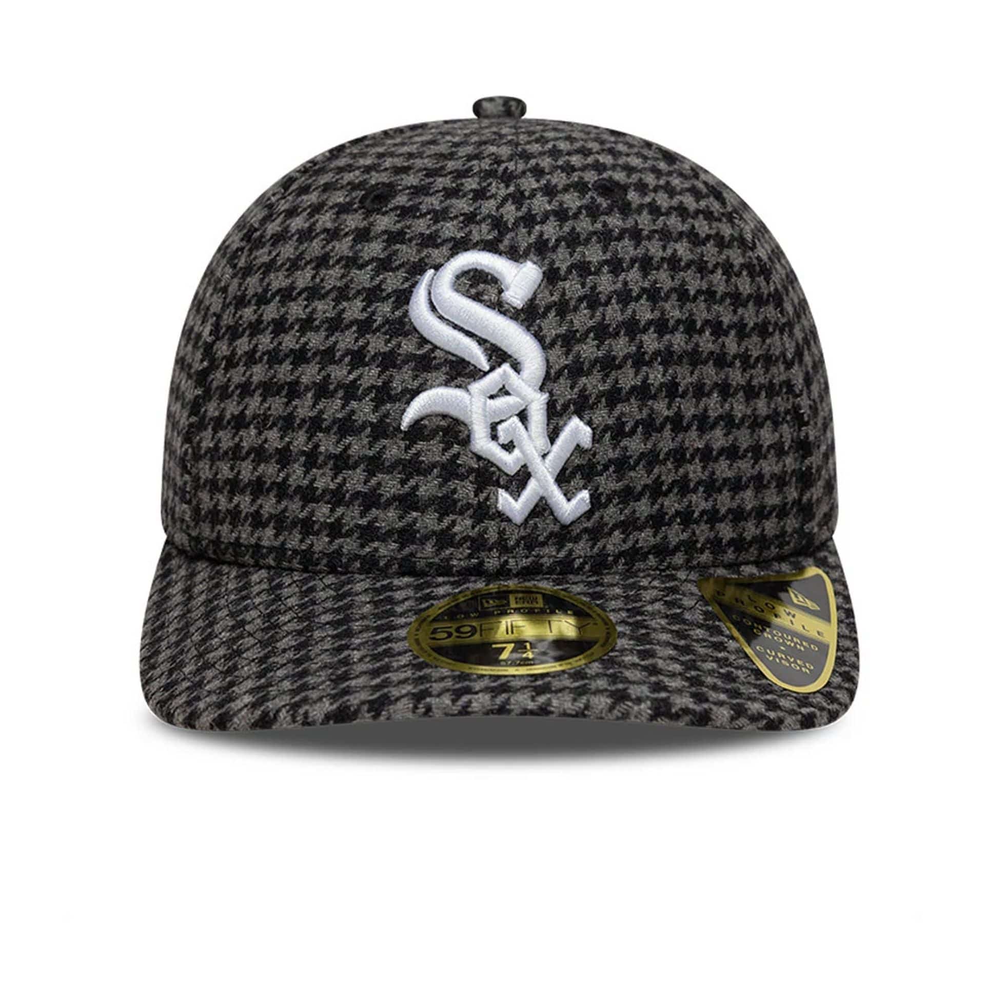 Pictured is this MLB Houndstooth Chicago White Sox Low Profile 59FIFTY Fitted cap in black. 2