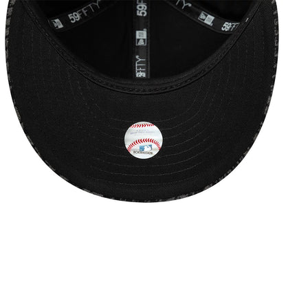 Pictured is this MLB Houndstooth Chicago White Sox Low Profile 59FIFTY Fitted cap in black. 7