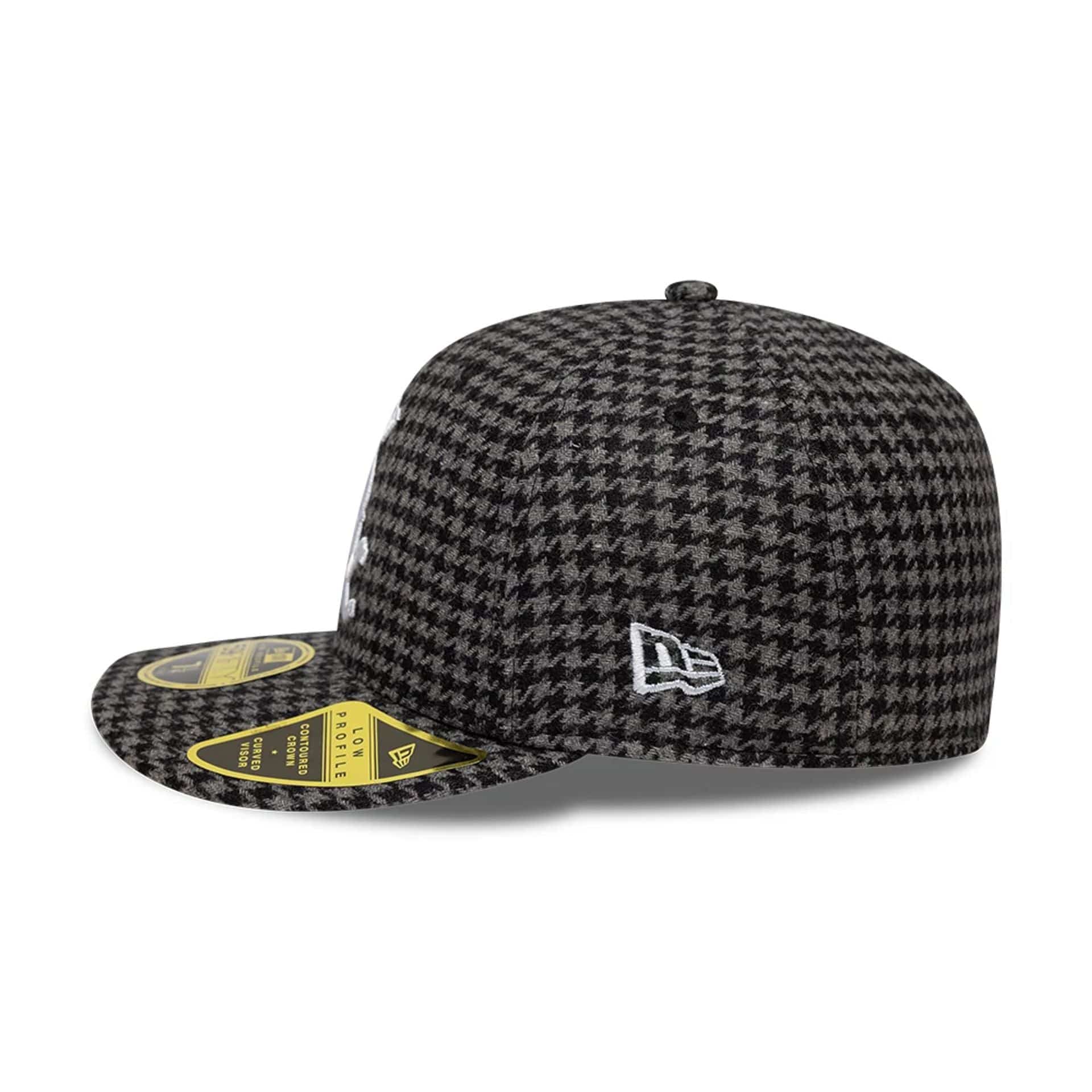 Pictured is this MLB Houndstooth Chicago White Sox Low Profile 59FIFTY Fitted cap in black. 4