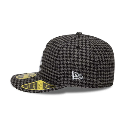 Pictured is this MLB Houndstooth Chicago White Sox Low Profile 59FIFTY Fitted cap in black. 4