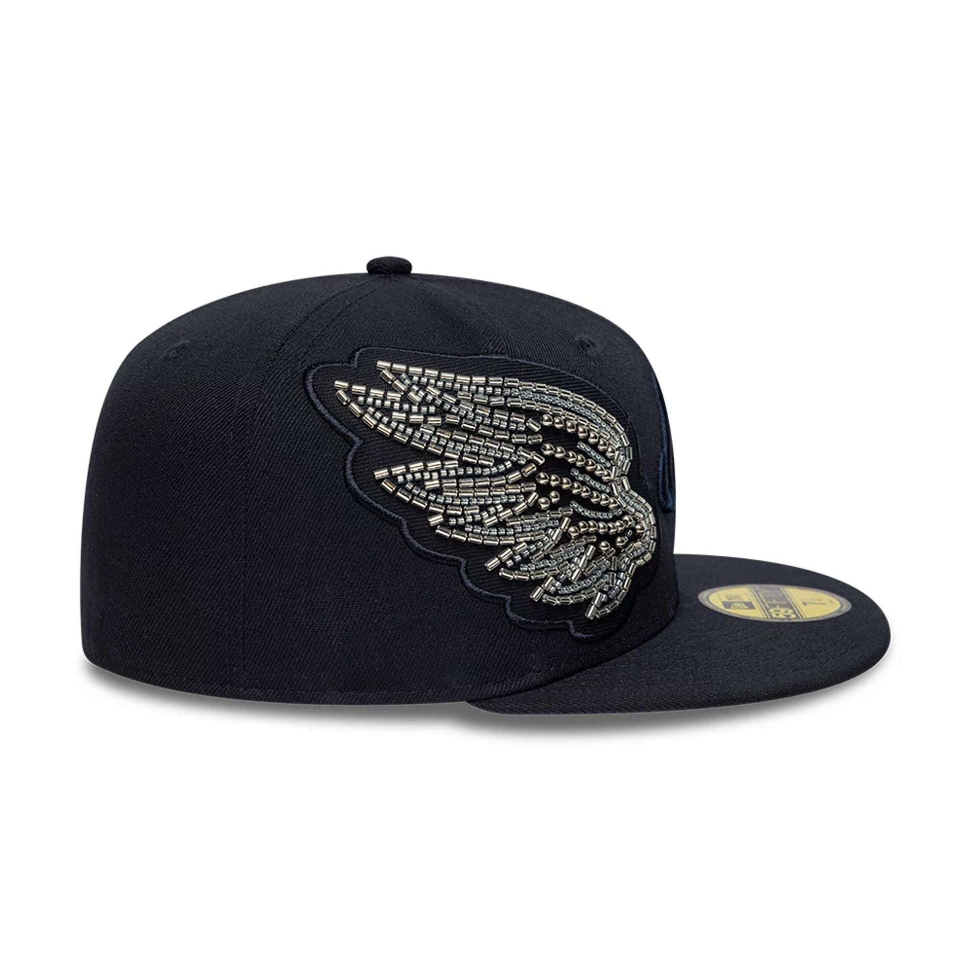 Pictured is this New Era Beaded Wings 59FIFTY Fitted cap in navy. 5