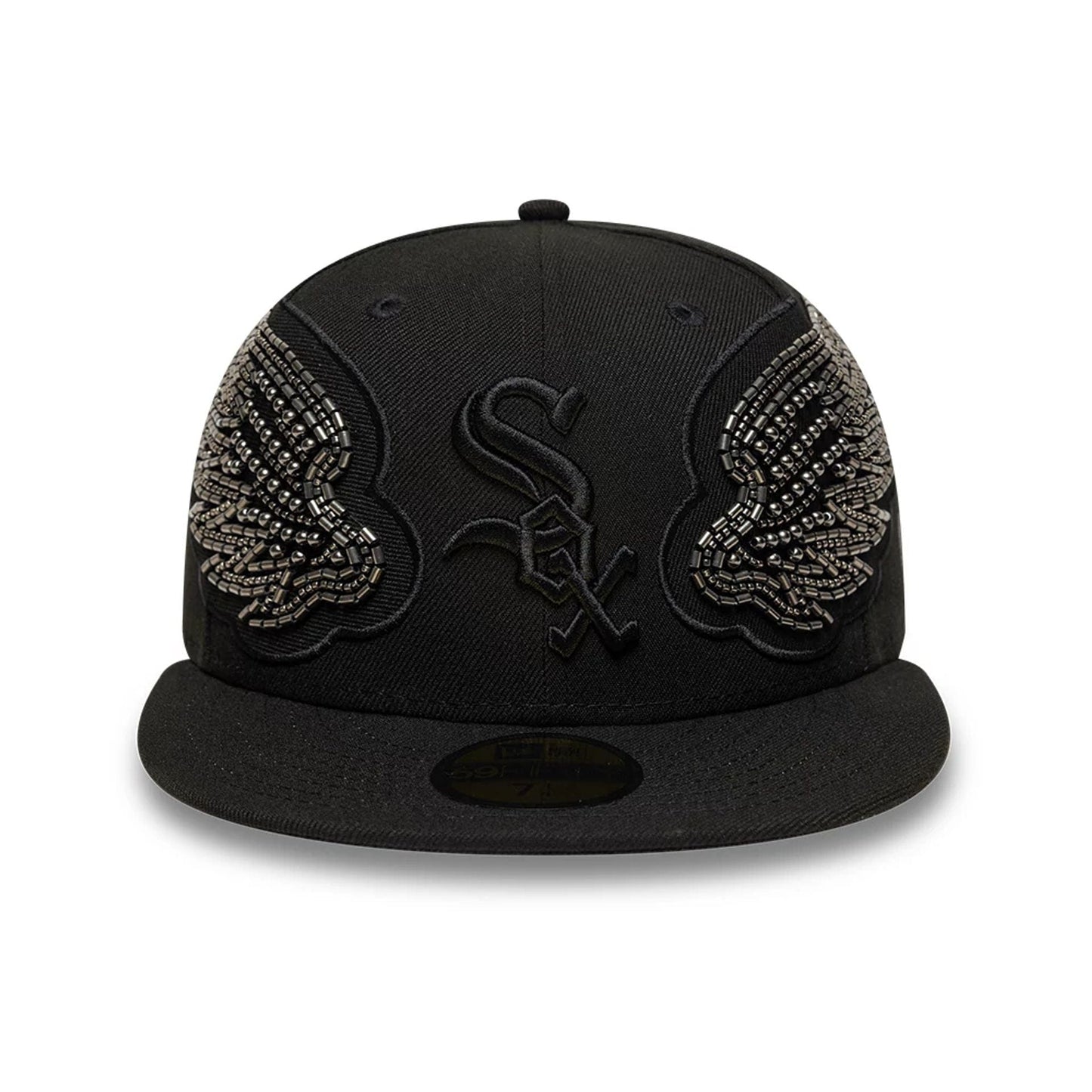 Pictured is this MLB Beaded Wings Chicago White Sox 59FIFTY Fitted cap in black. 2