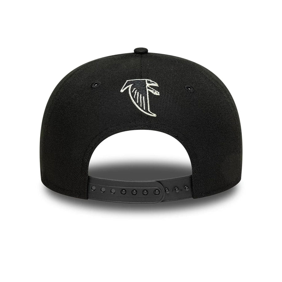 This is a Atlanta Falcons Fear Of God x NFL Black Retro Crown 9FIFTY Adjustable Cap 3