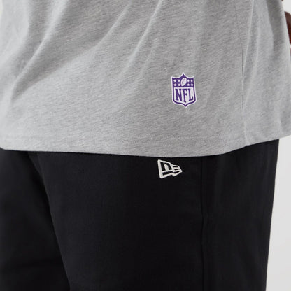 The Male model is wearing Minnesota Vikings NFL International Series Games 2025 Grey Oversized T-Shirt  7