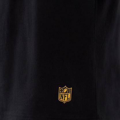 The Male model is wearing Washington Commanders NFL International Series Games 2025 Black Oversized T-Shirt  5