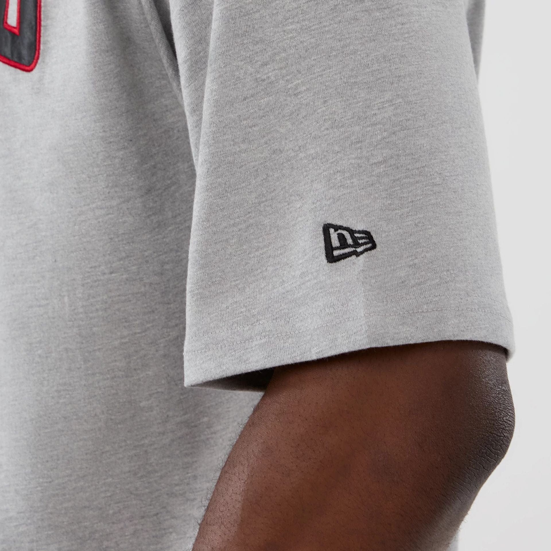 The Male model is wearing Atlanta Falcons NFL International Series Games 2025 Grey Premium T-Shirt  5