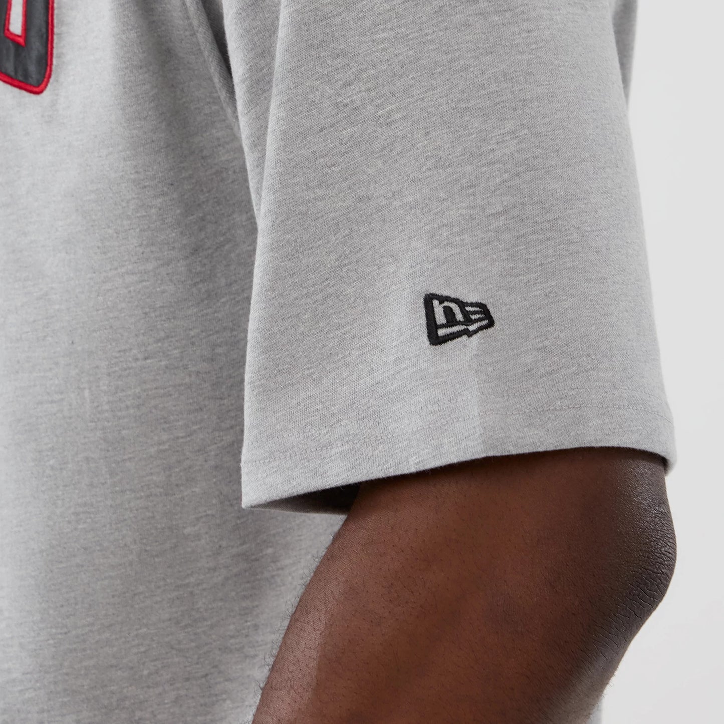The Male model is wearing Atlanta Falcons NFL International Series Games 2025 Grey Premium T-Shirt 5