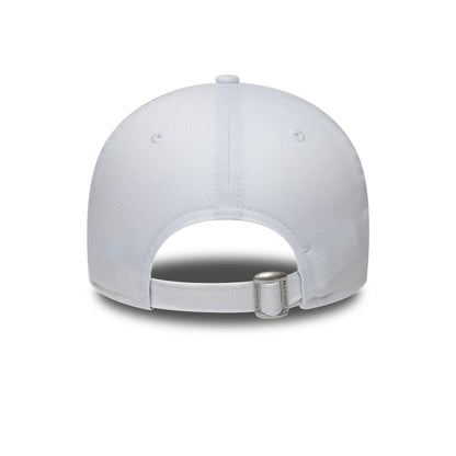 Pictured is this Essential Visa Cash App Racing Bulls 9FORTY Adjustable cap in white. 6