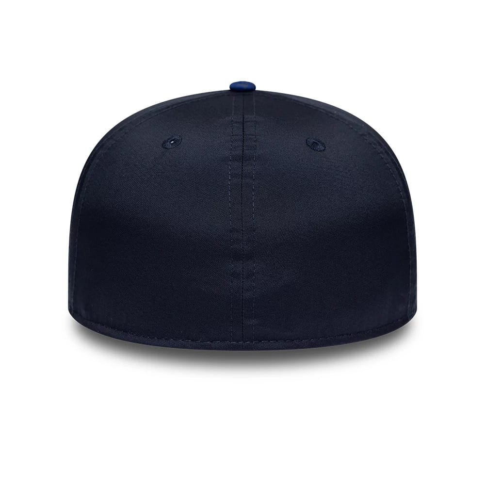 Pictured is this Red Bull Racing 59FIFTY Fitted cap in dark blue. 6