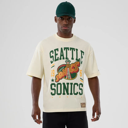 The model is wearing this NBA Hardwood Classic Seattle Supersonics T-Shirt in Cream . 1