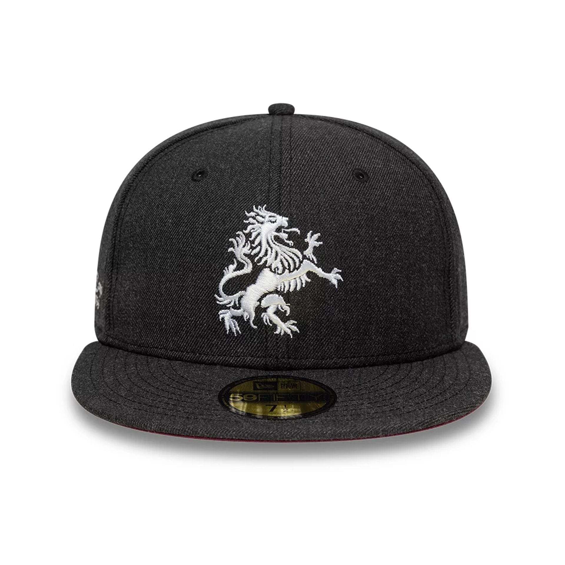 Pictured is this Gas Lamp Aston Villa FC 59FIFTY Fitted cap in black. 5