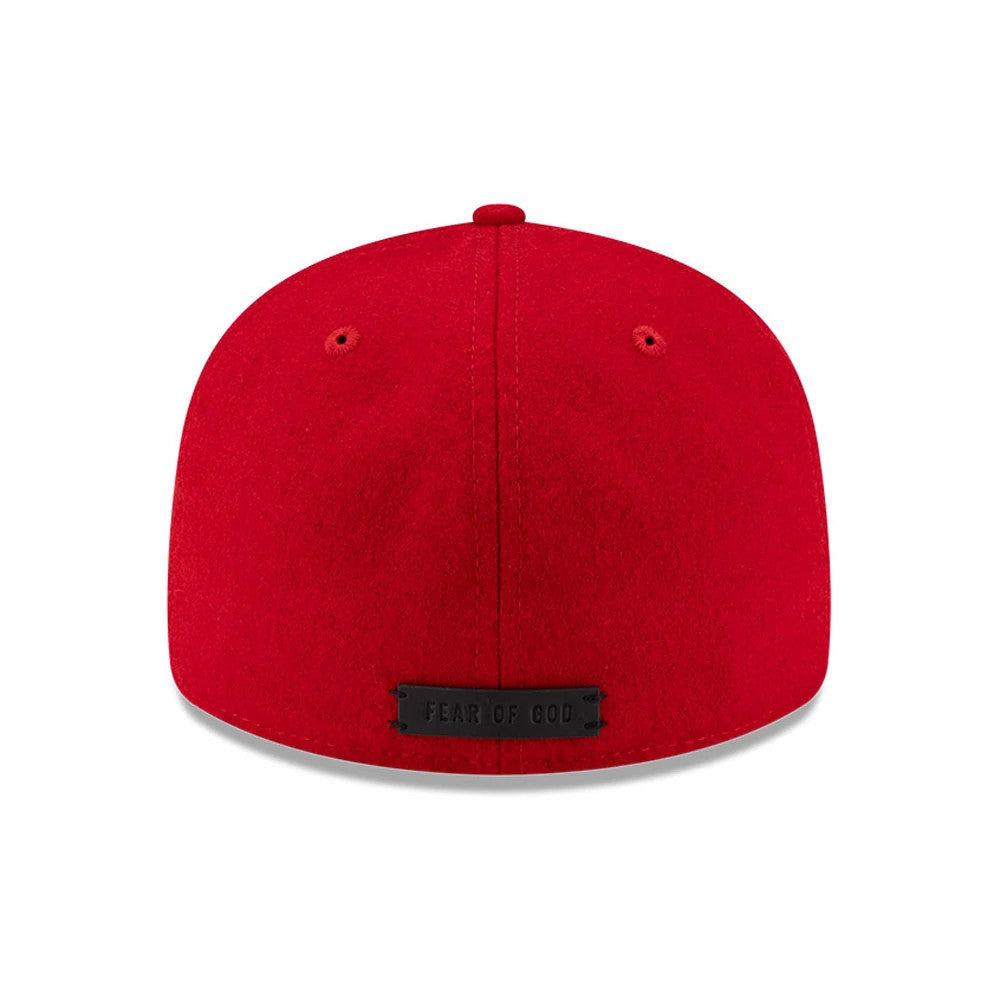 Pictured is this FOG X MLB Chicago White Sox Retro Crown 59FIFTY Fitted cap in red. 3