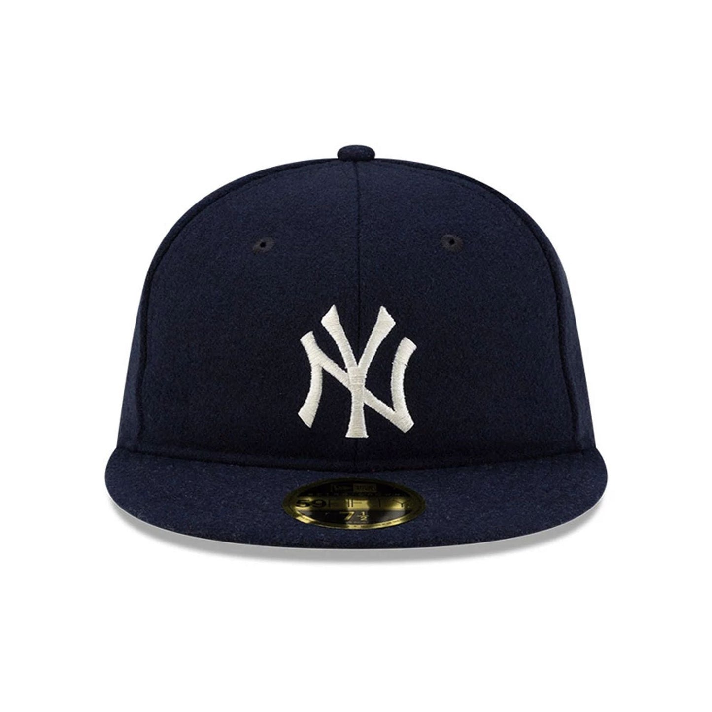 Pictured is this FOG X MLB New York Yankees Retro Crown 59FIFTY Fitted cap in navy. 3