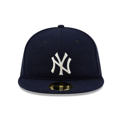 Pictured is this FOG X MLB New York Yankees Retro Crown 59FIFTY Fitted cap in navy. 3