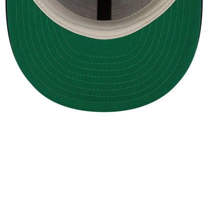 Pictured is this FOG X MLB New York Yankees Retro Crown 59FIFTY Fitted cap in navy. 2