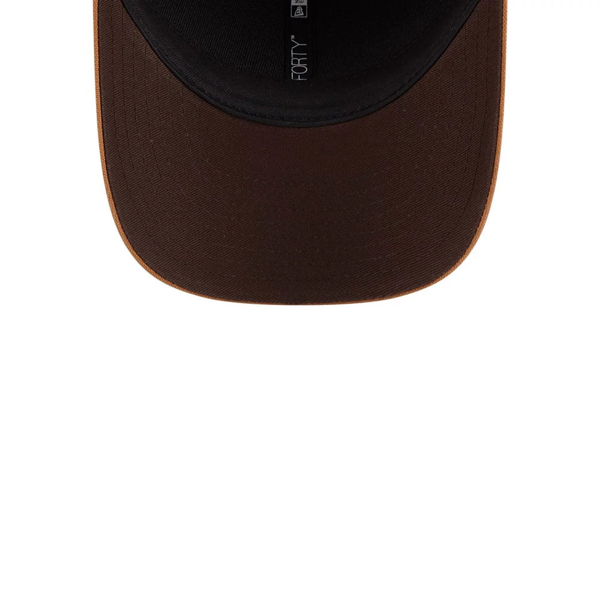 Pictured is this New Era 9FORTY M-Crown cap in beige. 3